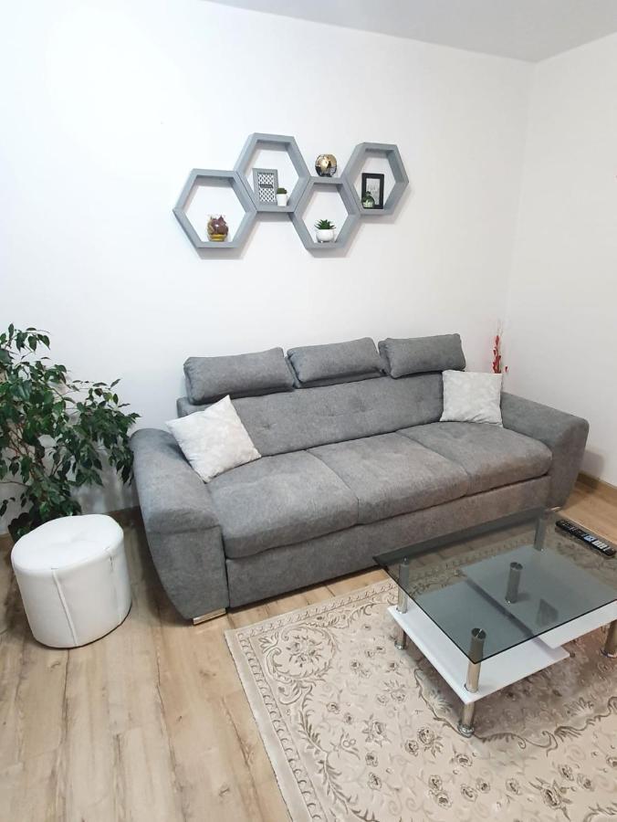 Apartament Ultra Central Marly Hura-Humora Exteriér fotografie
