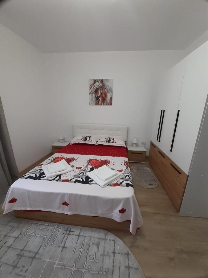 Apartament Ultra Central Marly Hura-Humora Exteriér fotografie