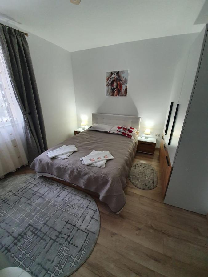 Apartament Ultra Central Marly Hura-Humora Exteriér fotografie